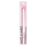 Wet n Wild - Essential Crease Blending Brush